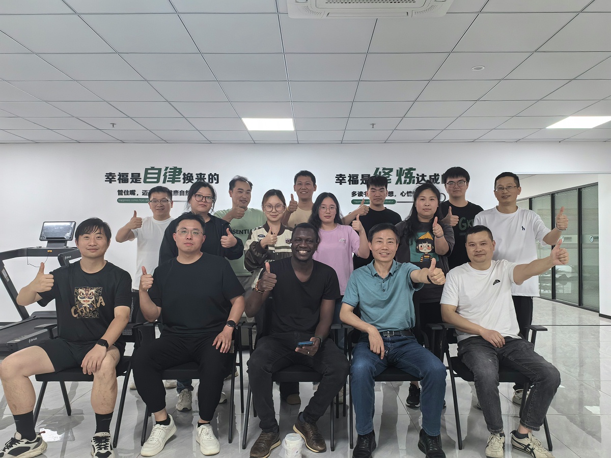 外國友商來訪江蘇森維電子有限公司